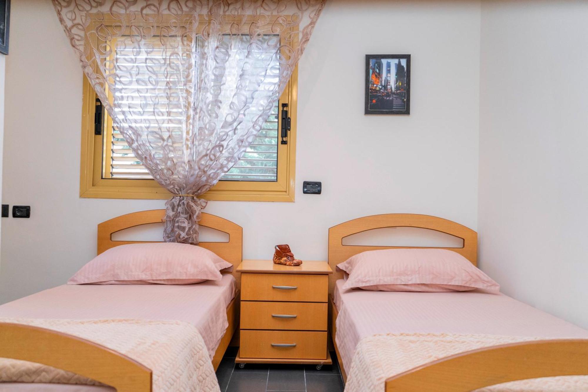 Spacious & Relaxing With Free Parking * Vlorë