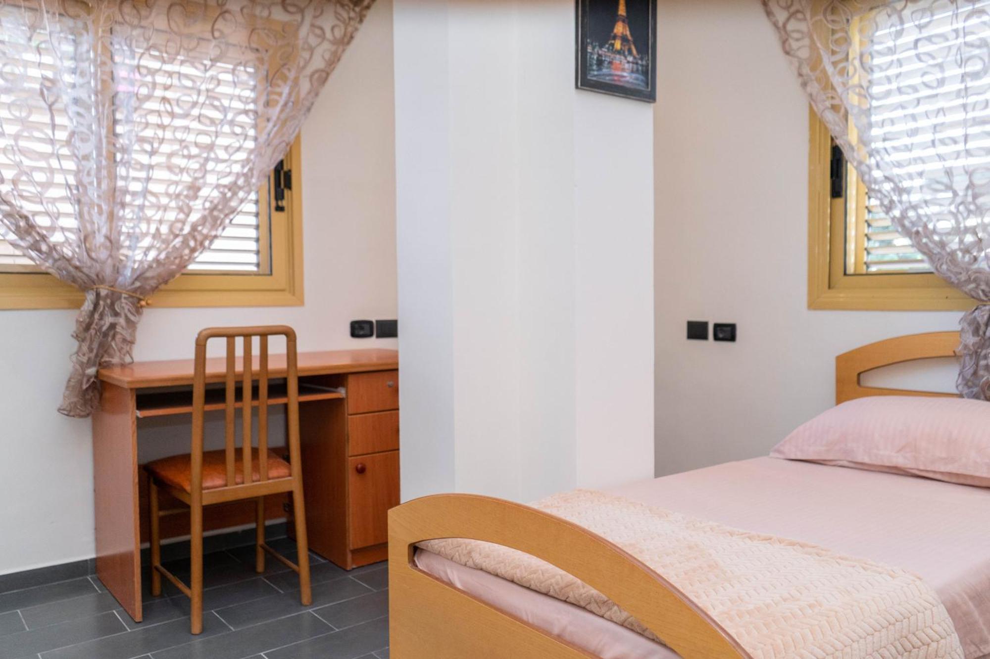 Apartment Spacious & Relaxing With Free Parking