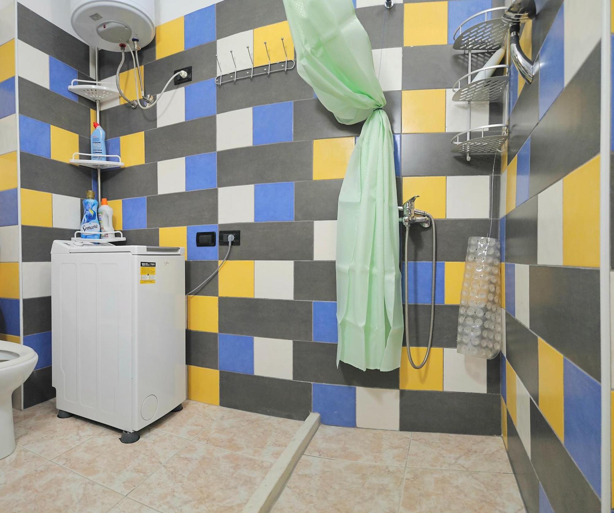 Apartment Spacious & Relaxing With Free Parking *